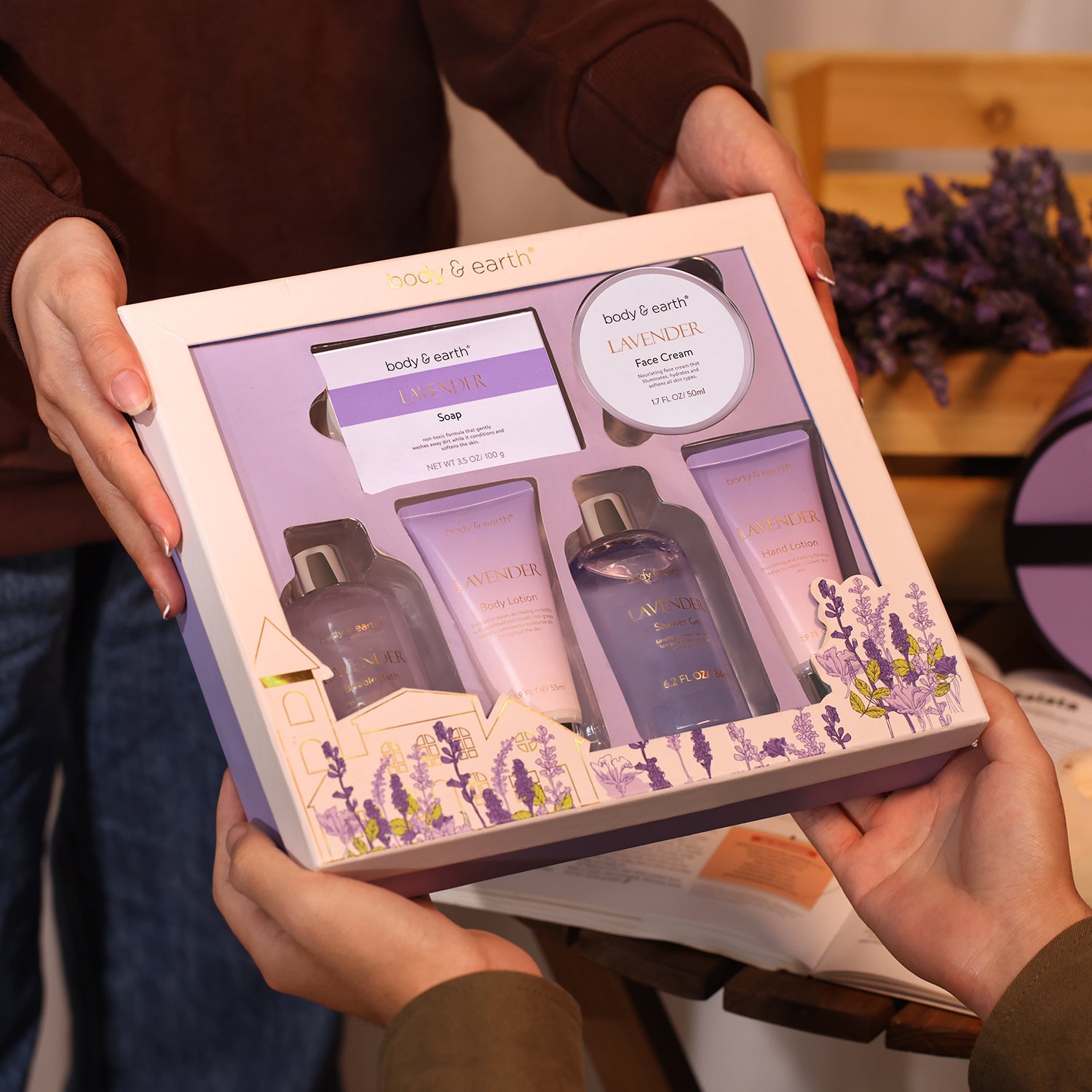 Body & Earth Inc 6 Pcs Lavender Relaxing Bath and Body Set