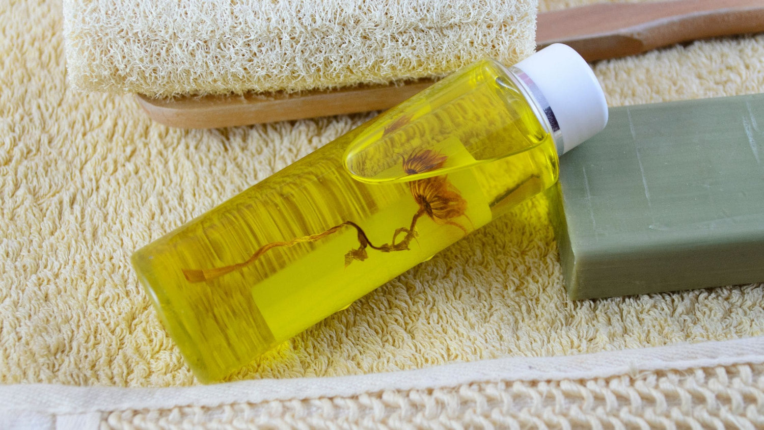 How To Use a Body Oil: 11 Ideas For Your Beauty & Spa Routine